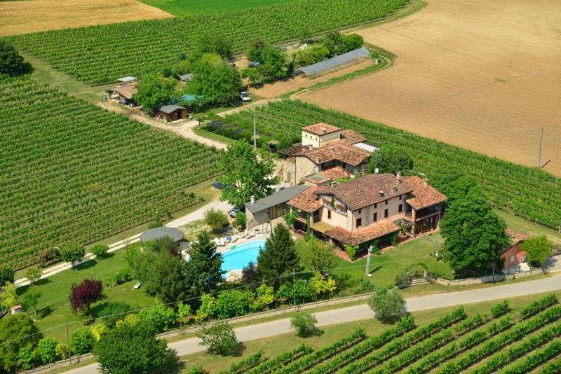 Agriturismo Ai Vigneti ปอนติ ซุล มินโช ภายนอก รูปภาพ